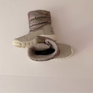 Hunter metallic kid’s snow boots